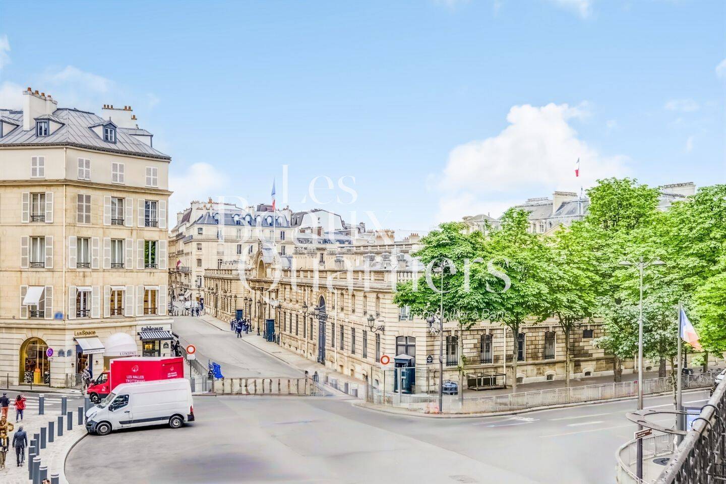 Appartement 2 pièces 70 m² · à Paris 8ème Arrondissement · 70,3 m² · 1 100 000 €