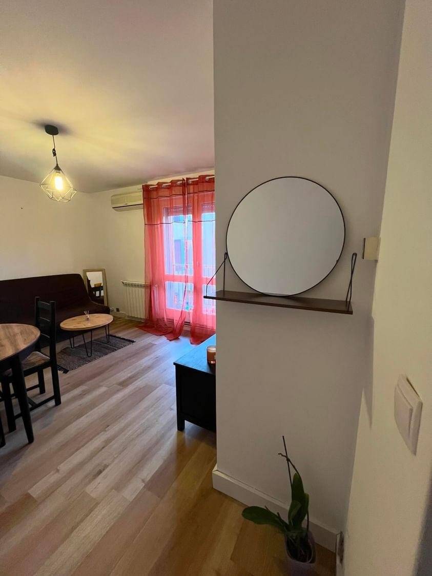 Appartement 1 pièce 40 m² · à Nîmes · 40 m² · 650 €