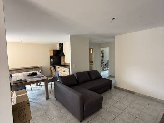 Appartement à vendre 137 000 € 3 pièces 1 chambre 65,6 m² RDC Salernes 83690