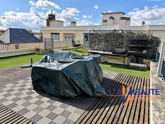 Appartement à vendre 1 050 000 € 5 pièces 3 chambres 156 m² Étage 3/3 Saint Nicolas Maisons-Laffitte 78600