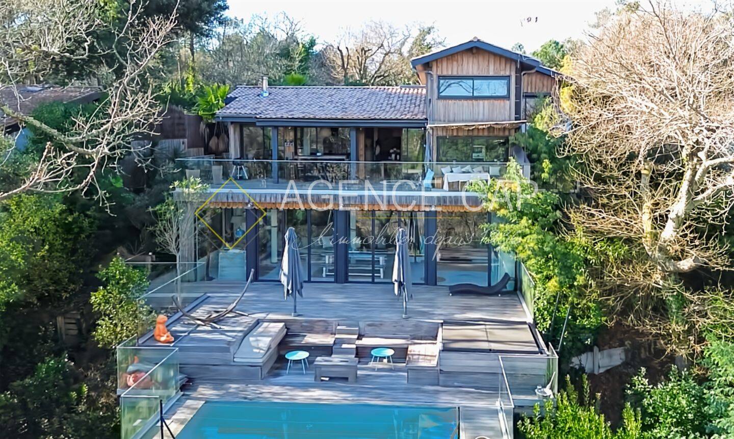 Maison 6 pièces 302 m² · à La Teste-de-Buch · 302 m² · 2 600 000 €