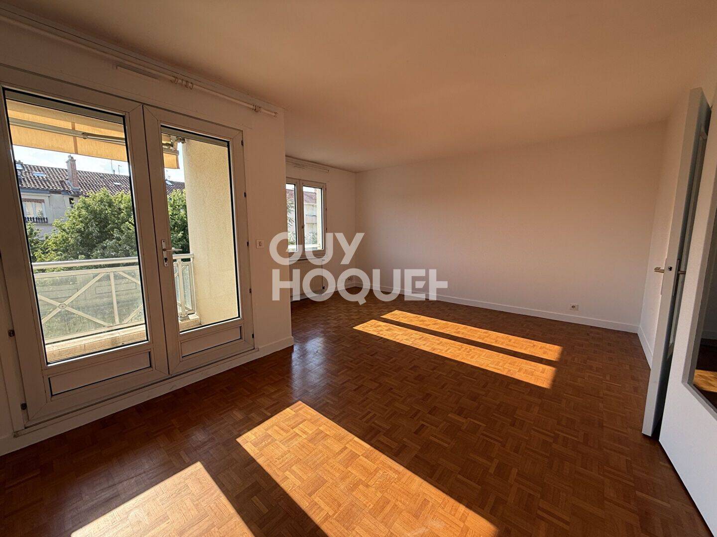 Appartement 3 pièces 75 m² · à Lyon 3ème Arrondissement · 74,8 m² · 1 300 €