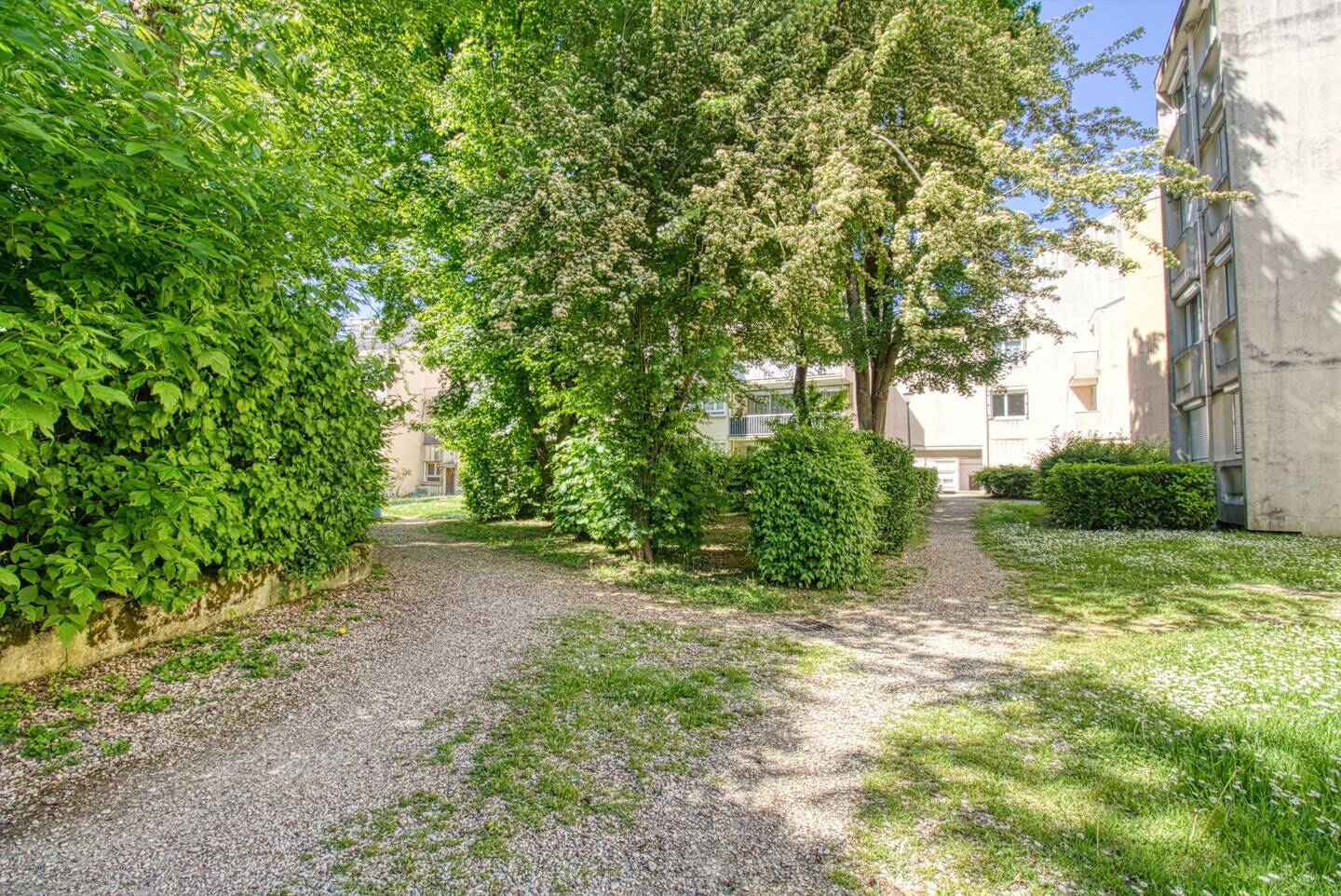 Appartement 5 pièces 122 m² · à Lagny-sur-Marne · 122 m² · 278 000 €