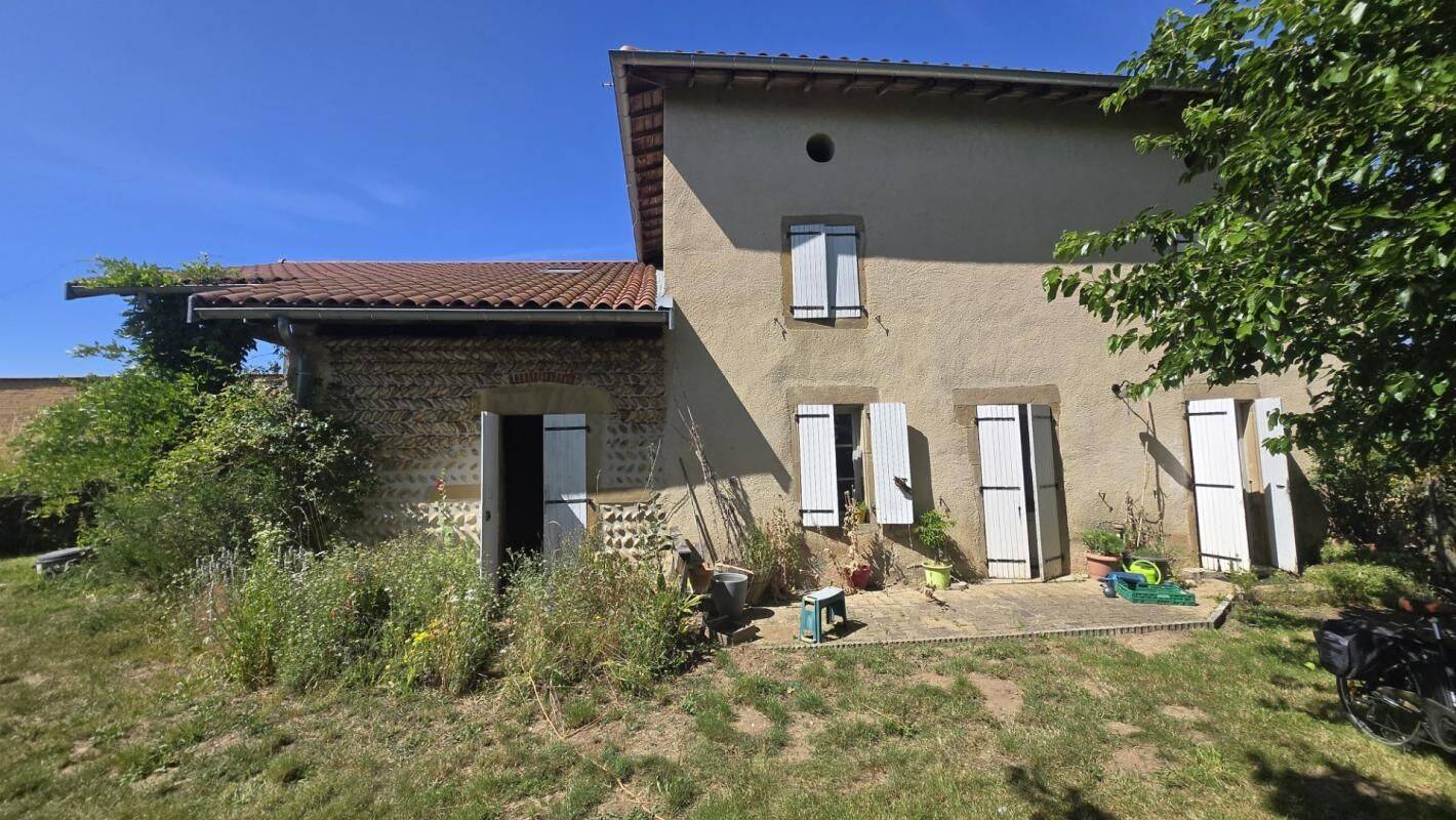 Maison 5 pièces 135 m² · à Revel-Tourdan · 135 m² · 800 €/mois