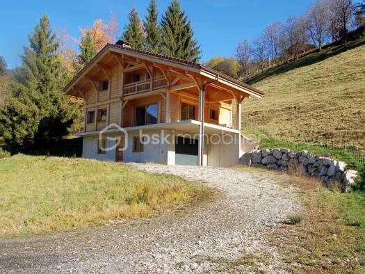 Chalet à vendre 955 000 € 8 pièces 4 chambres 150 m² 837 m² de terrain Manigod 74230