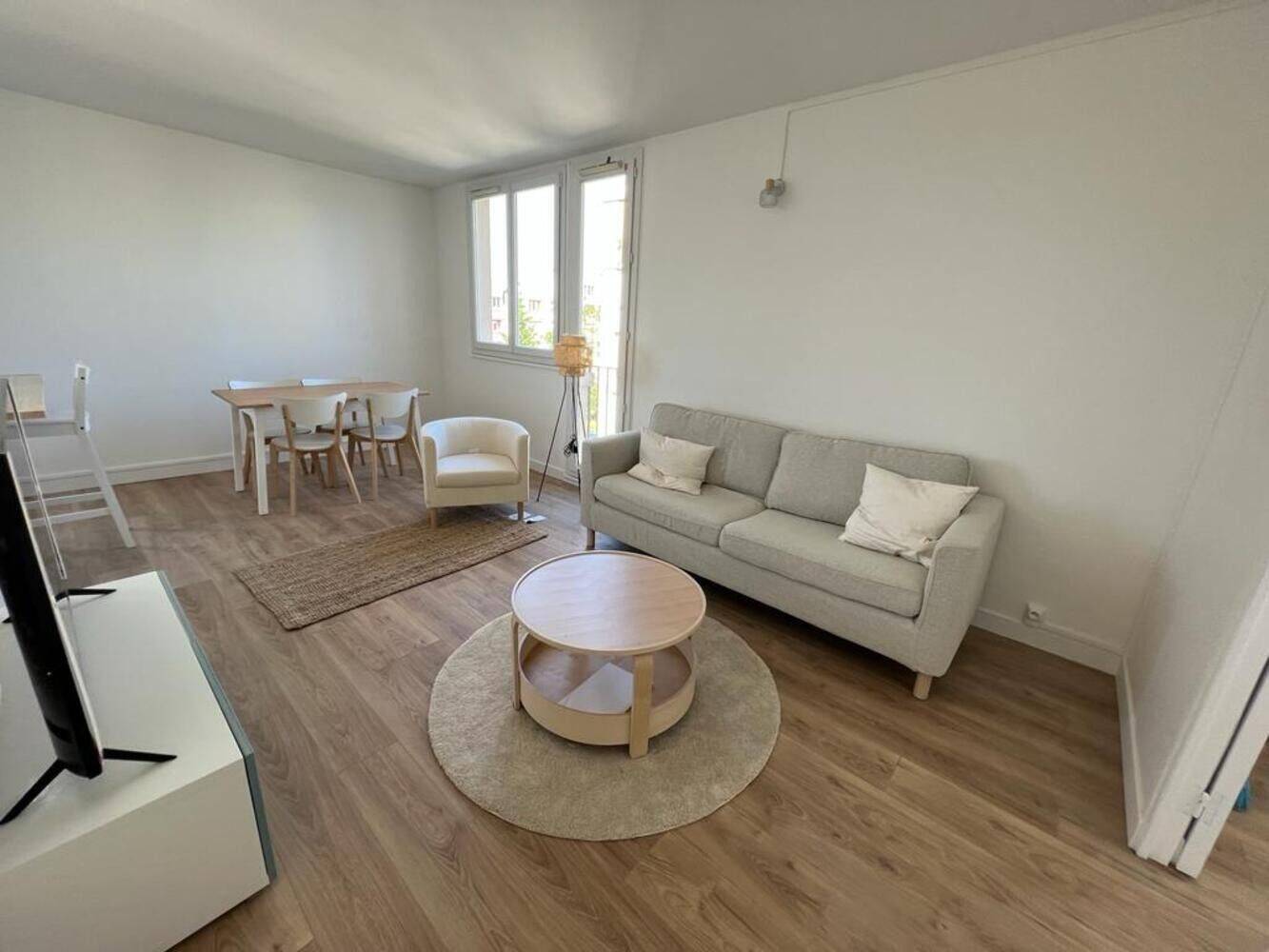 4 pièces 64 m² · à Noisy-le-Grand · 64 m² · 582 €