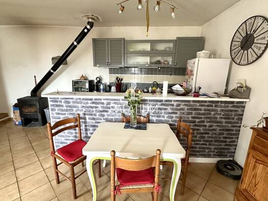 Maison à vendre 145 000 € 2 pièces 1 chambre 48 m² 500 m² de terrain Saumane 04150