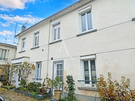 Duplex à vendre 133 900 € 2 pièces 1 chambre 38 m² RDC/2 Louise Michel-Temple Clichy-sous-Bois 93390