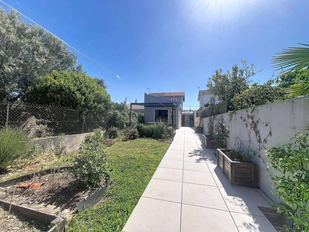Maison 4 pièces 93 m² · à La Rochelle · 93 m² · 472 500 €