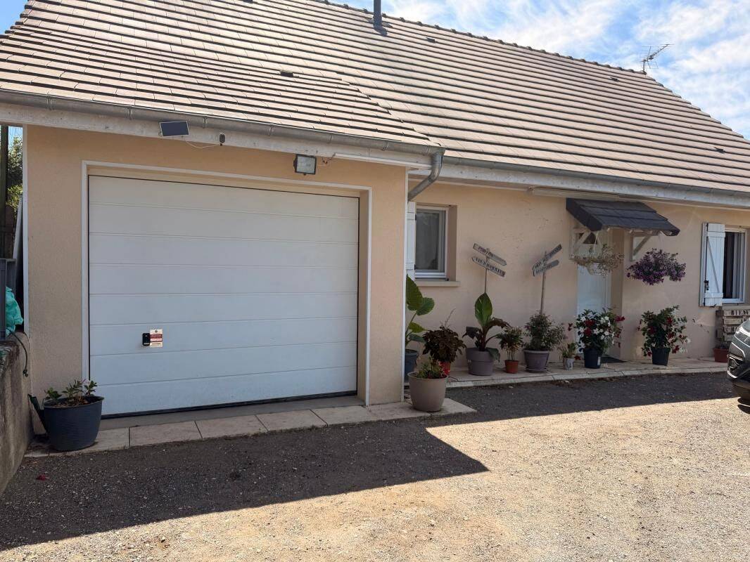 Maison 5 pièces 101 m² · à Annoix · 101 m² · 154 440 €