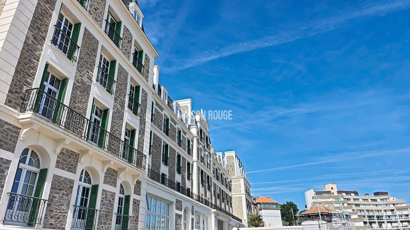 Appartement 2 pièces 53 m² · à Dinard · 52,6 m² · 596 312 €