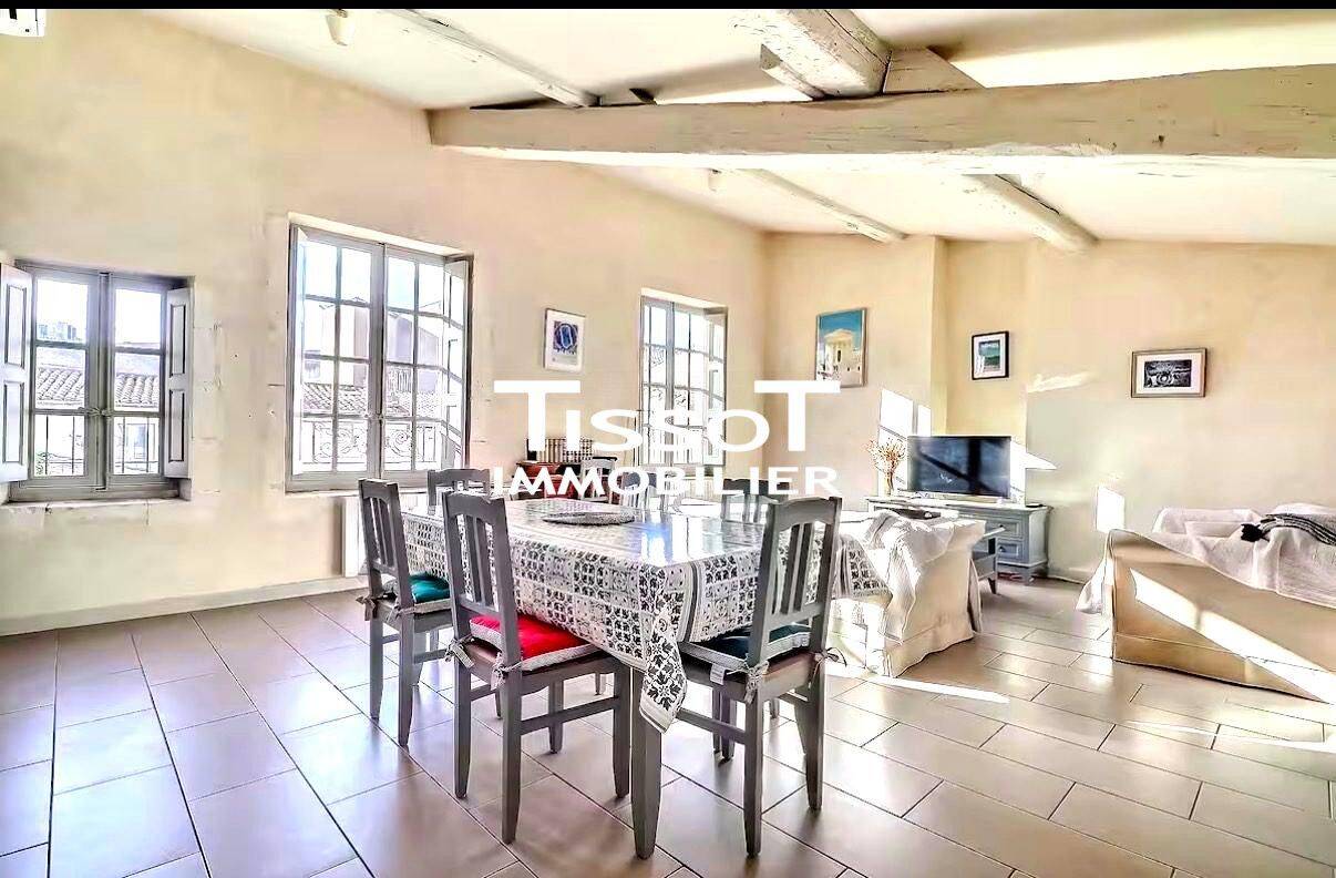 Appartement 5 pièces 110 m² · à Nîmes · 110 m² · 1 350 €