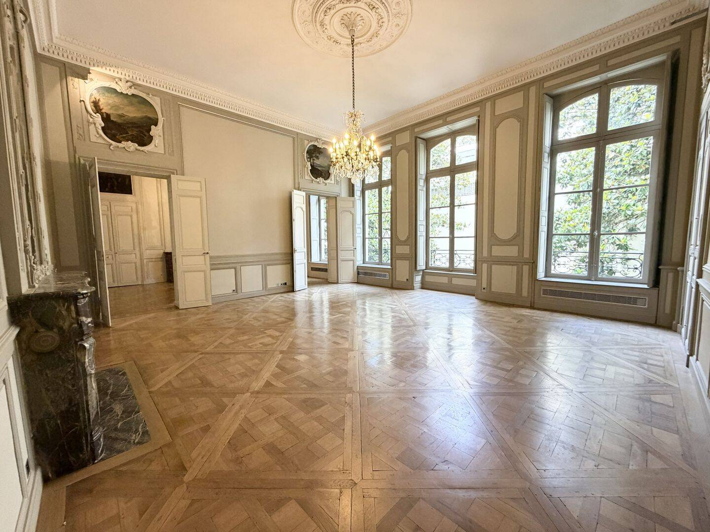 Appartement 5 pièces 201 m² · à Bordeaux · 201,5 m² · 3 600 €/mois