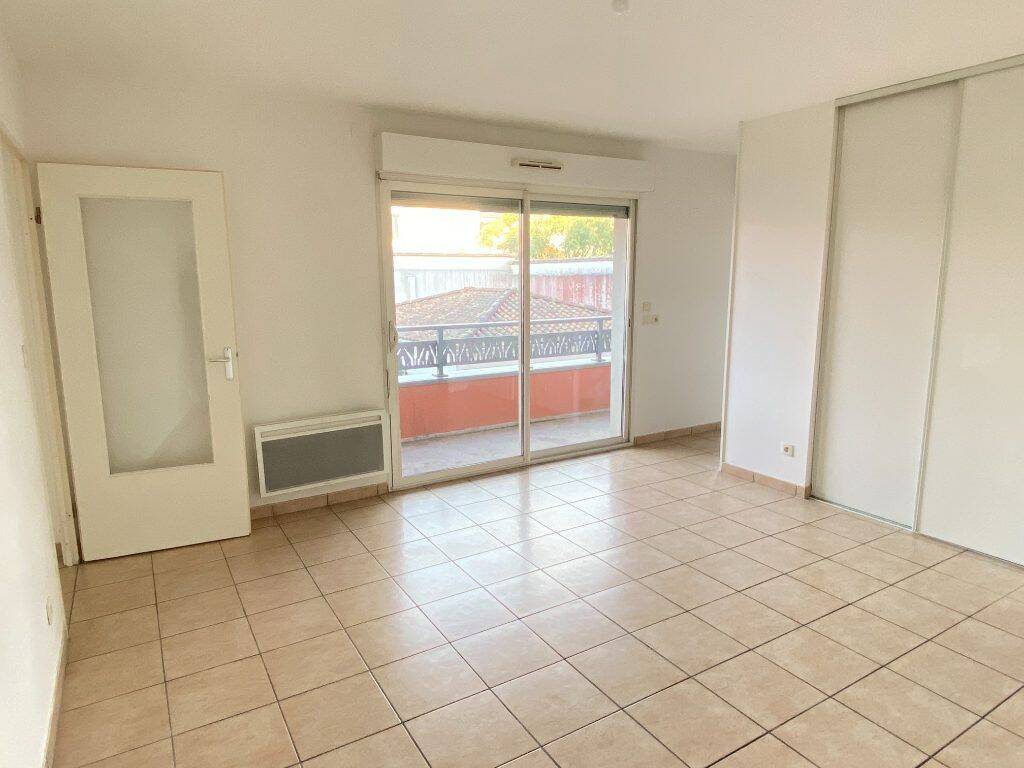 Appartement 1 pièce 32 m² · à Saintes · 32,5 m² · 430 €/mois