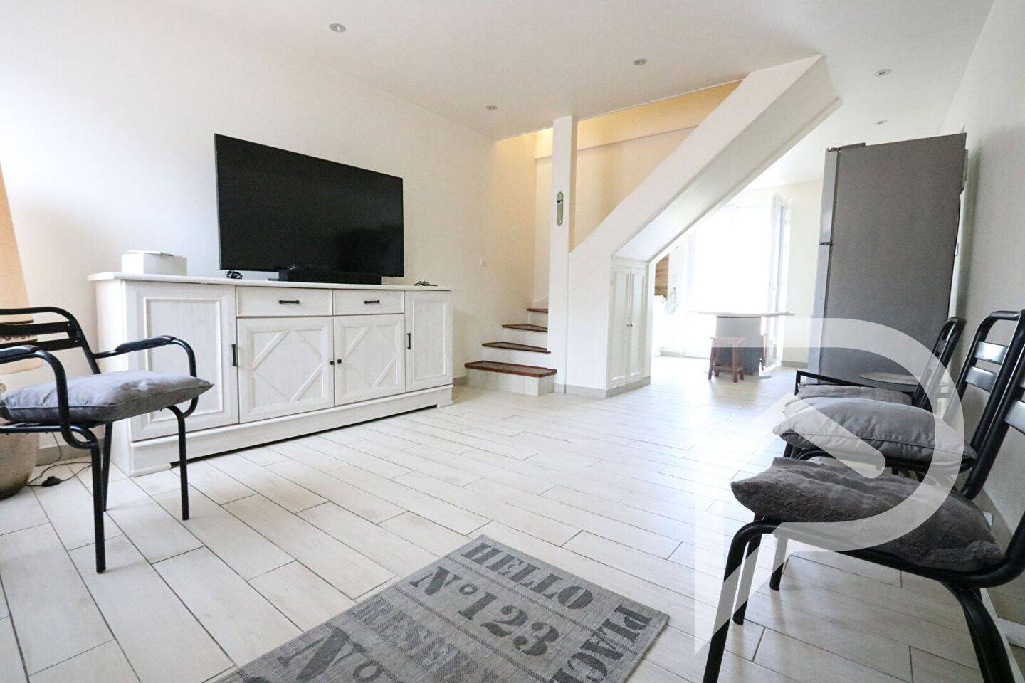 Maison 10 pièces 270 m² · à Ribécourt-Dreslincourt · 270 m² · 375 000 €