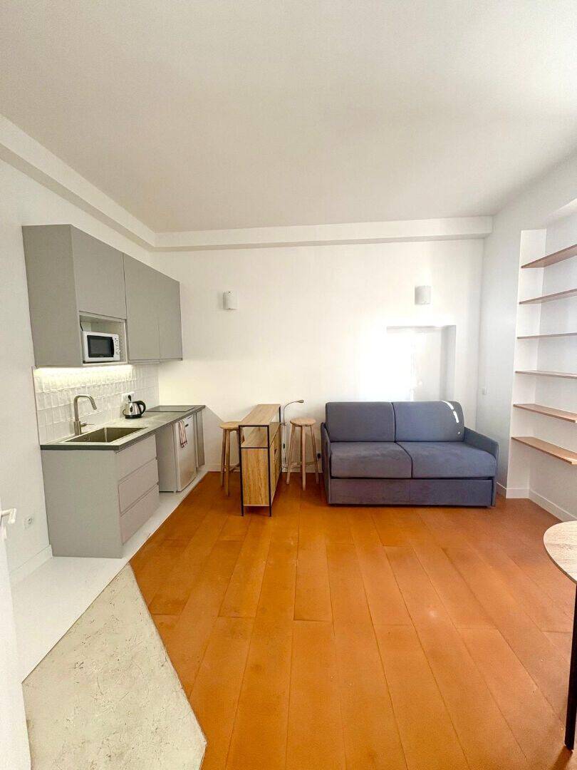 Appartement 1 pièce 20 m² · à Paris 18ème Arrondissement · 20,3 m² · 900 €/mois