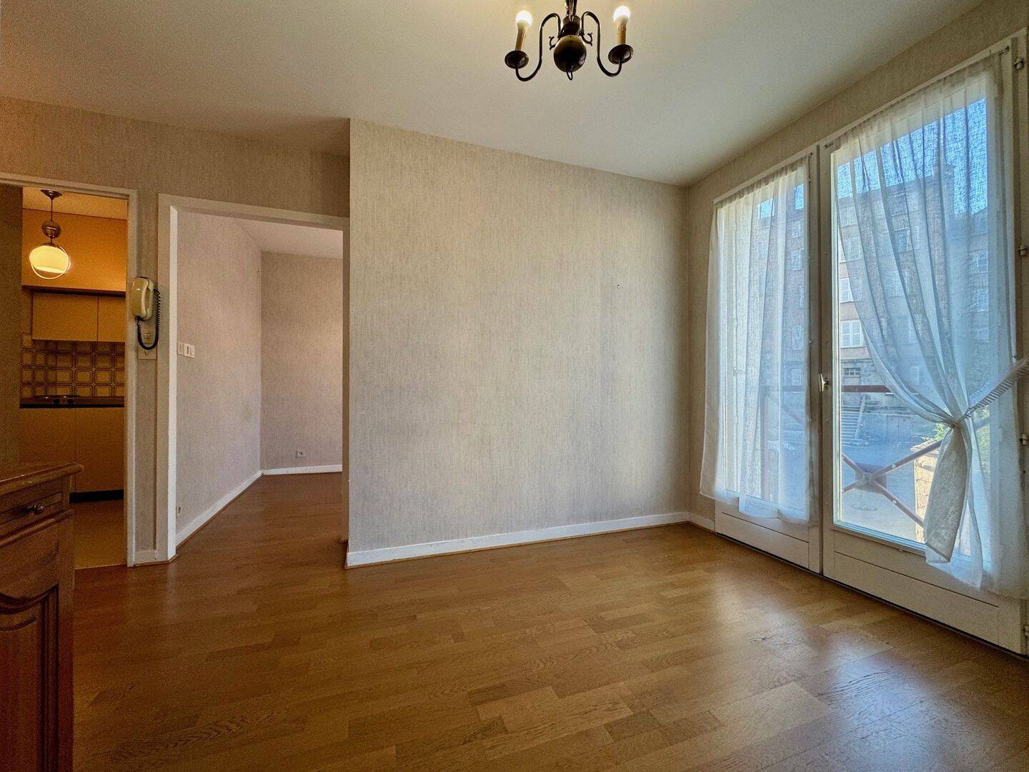 Appartement 2 pièces 28 m² · à Limoges · 27,5 m² · 950 €