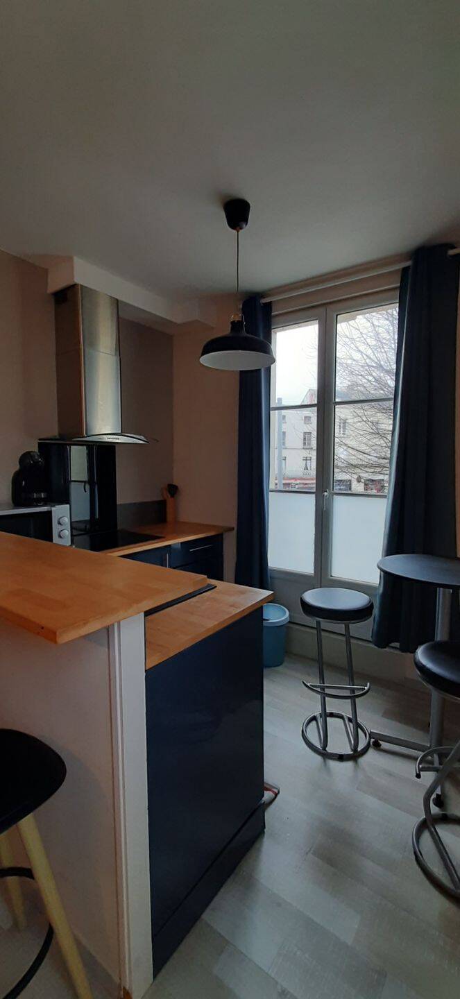 Appartement 1 pièce 21 m² · à Loudun · 21 m² · 361 €