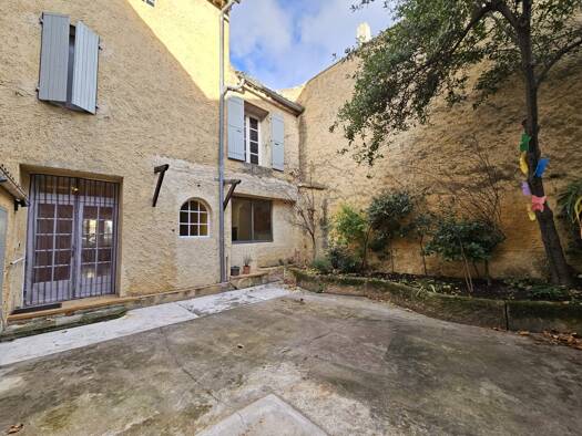 Maison à louer 980 € 5 pièces 3 chambres 102 m² dès le 07/06/2026 Sainte-Cécile-les-Vignes 84290