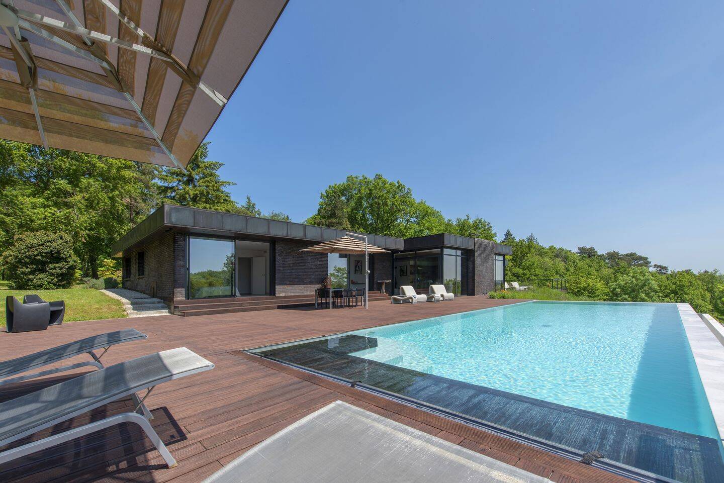 Maison 12 pièces 337 m² · à Fontainebleau · 337 m² · 2 499 000 €