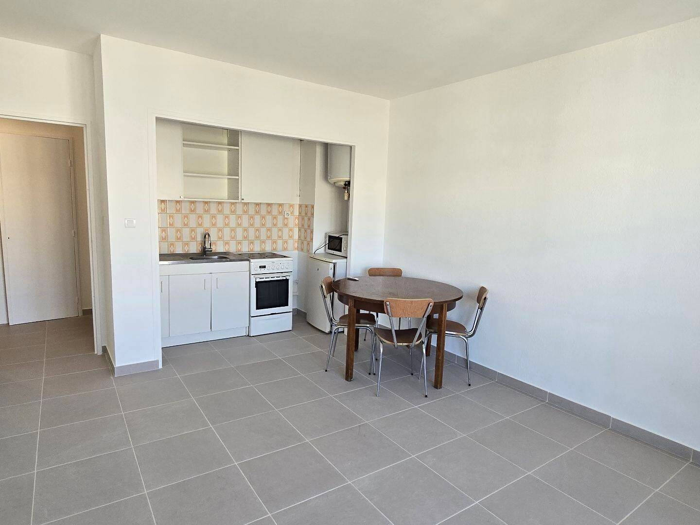 Appartement 1 pièce 28 m² · à Marseille 4ème Arrondissement · 27,6 m² · 595 €