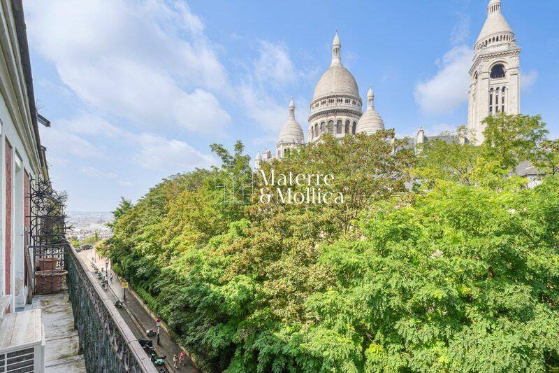 Appartement 5 pièces 120 m² · à Paris 18ème Arrondissement · 120 m² · 5 490 €/mois