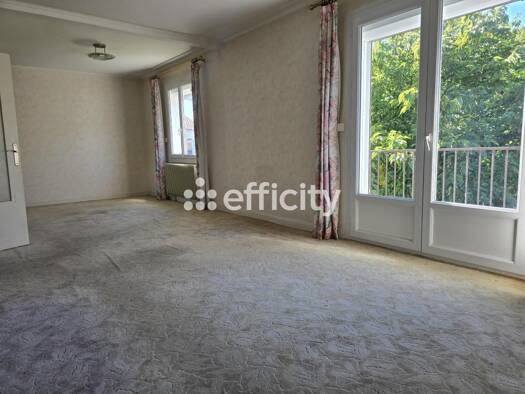 Maison de ville à vendre 325 900 € 4 pièces 3 chambres 100 m² 386 m² de terrain Saint Eloi La Rochelle 17000