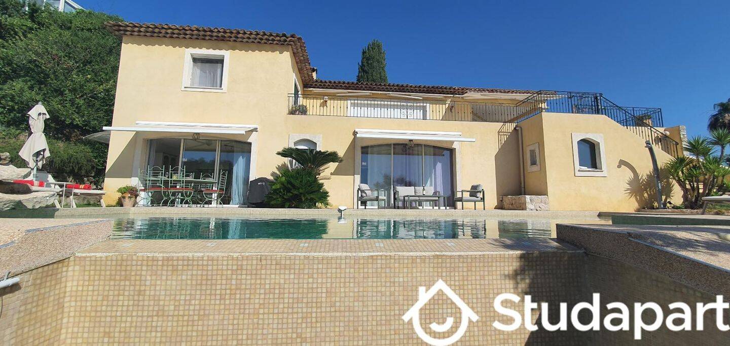 Appartement 1 pièce 25 m² · à Antibes · 25 m² · 780 €/mois