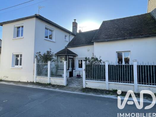 Maison à vendre 139 000 € 4 pièces 3 chambres 80 m² 239 m² de terrain Montlivault 41350