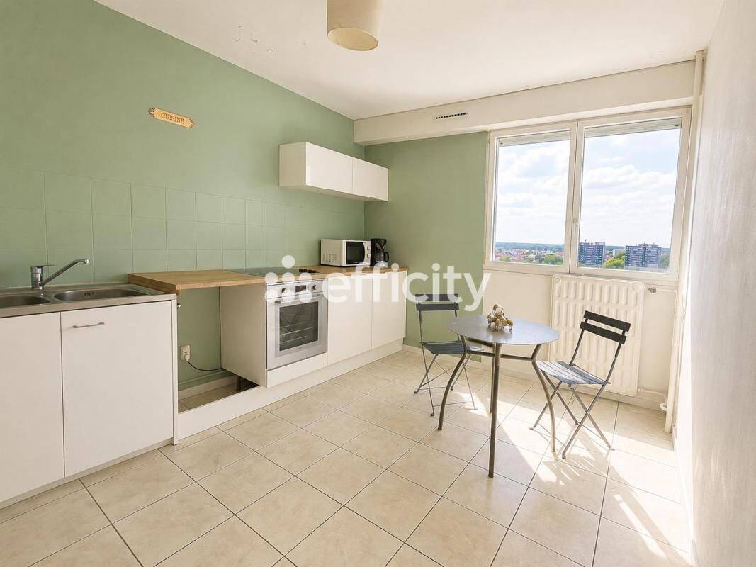 Appartement 2 pièces 67 m² · à La Roche-sur-Yon · 66,7 m² · 129 900 €
