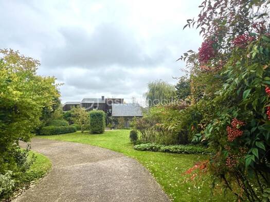 Maison à vendre 597 400 € 7 pièces 4 chambres 200 m² 2 700 m² de terrain Centre Saint-Germain-lès-Arpajon 91180