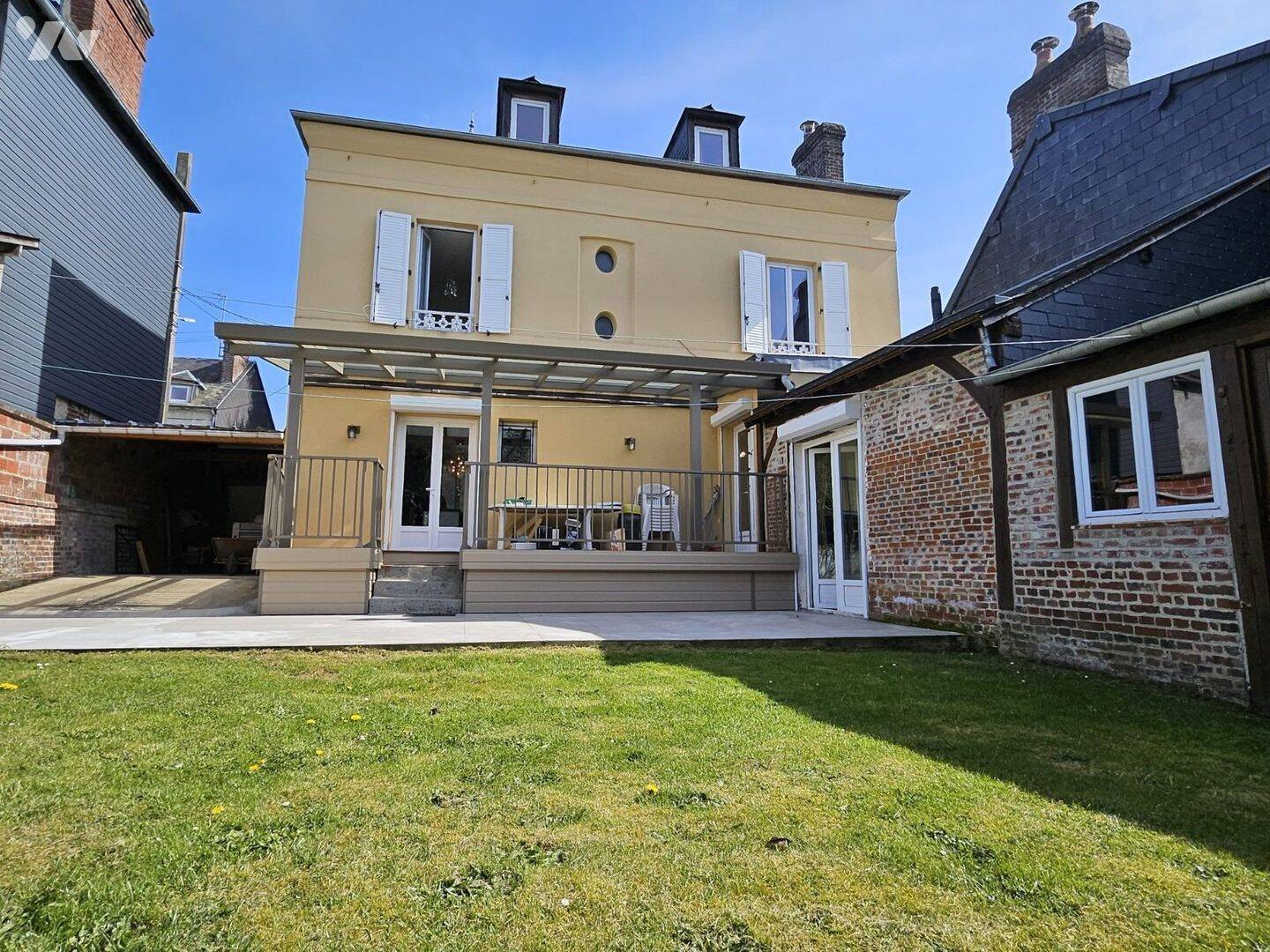 Maison 7 pièces 165 m² · à Lisieux · 165 m² · 331 300 €