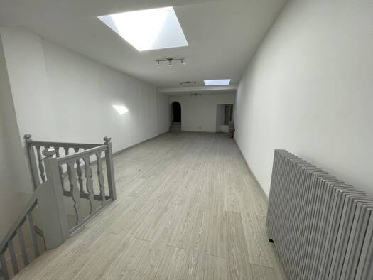 Local commercial à vendre 74 000 € 200 m² de surface de vente Chauffailles 71170