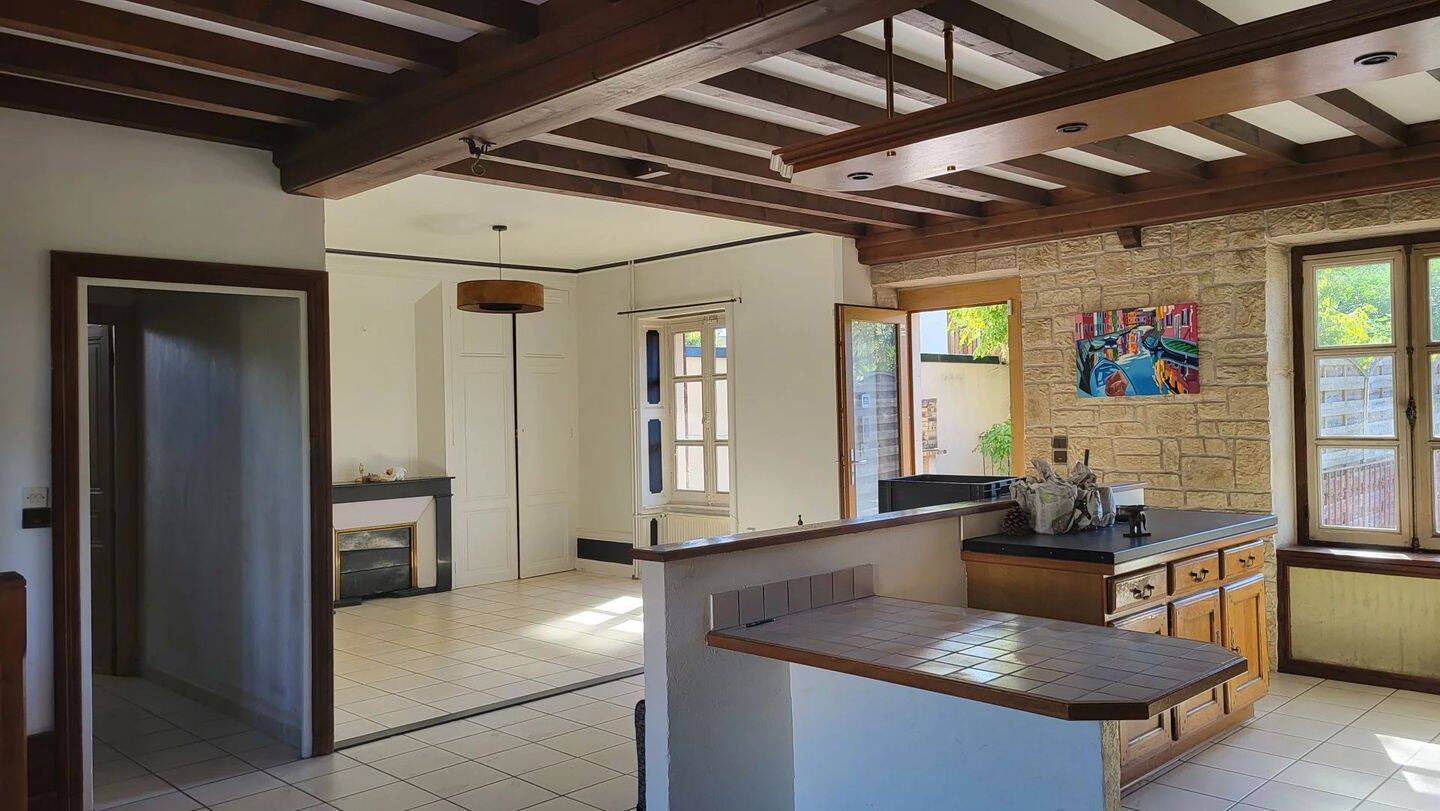 Maison 138 m² · à Romanèche-Thorins · 138 m² · 239 000 €