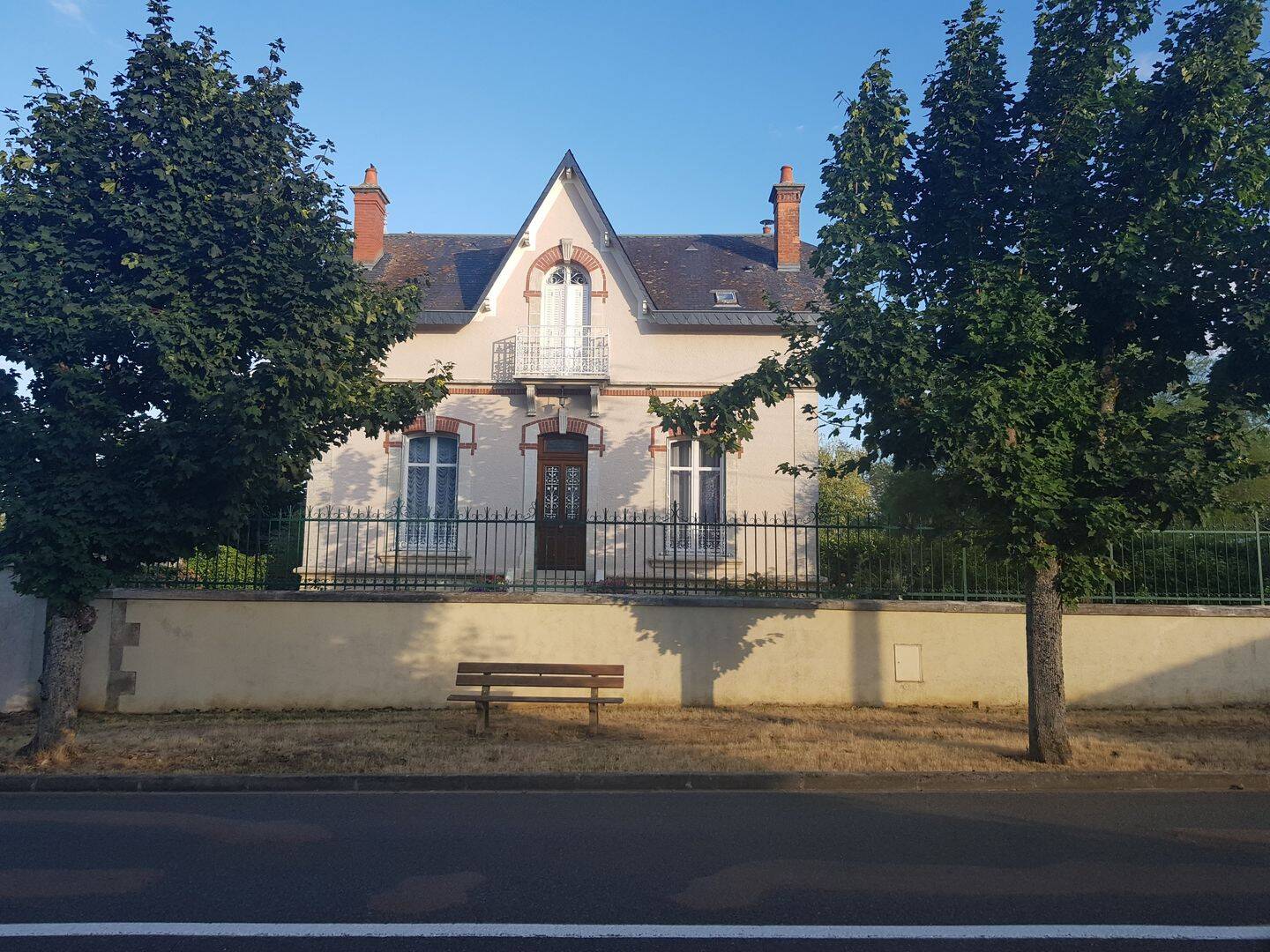 Maison 5 pièces 129 m² · à La Charité-sur-Loire · 129 m² · 230 000 €
