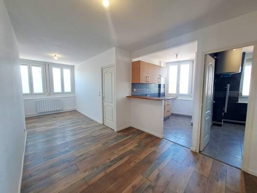 Appartement à vendre 49 000 € 2 pièces 2 chambres 39,2 m² 2ème étage Europe-Remicourt Saint-Quentin 02100