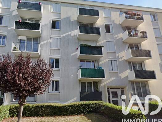 Appartement à vendre 164 000 € 3 pièces 2 chambres 67 m² RDC/4 Les Louvrais Pontoise 95300