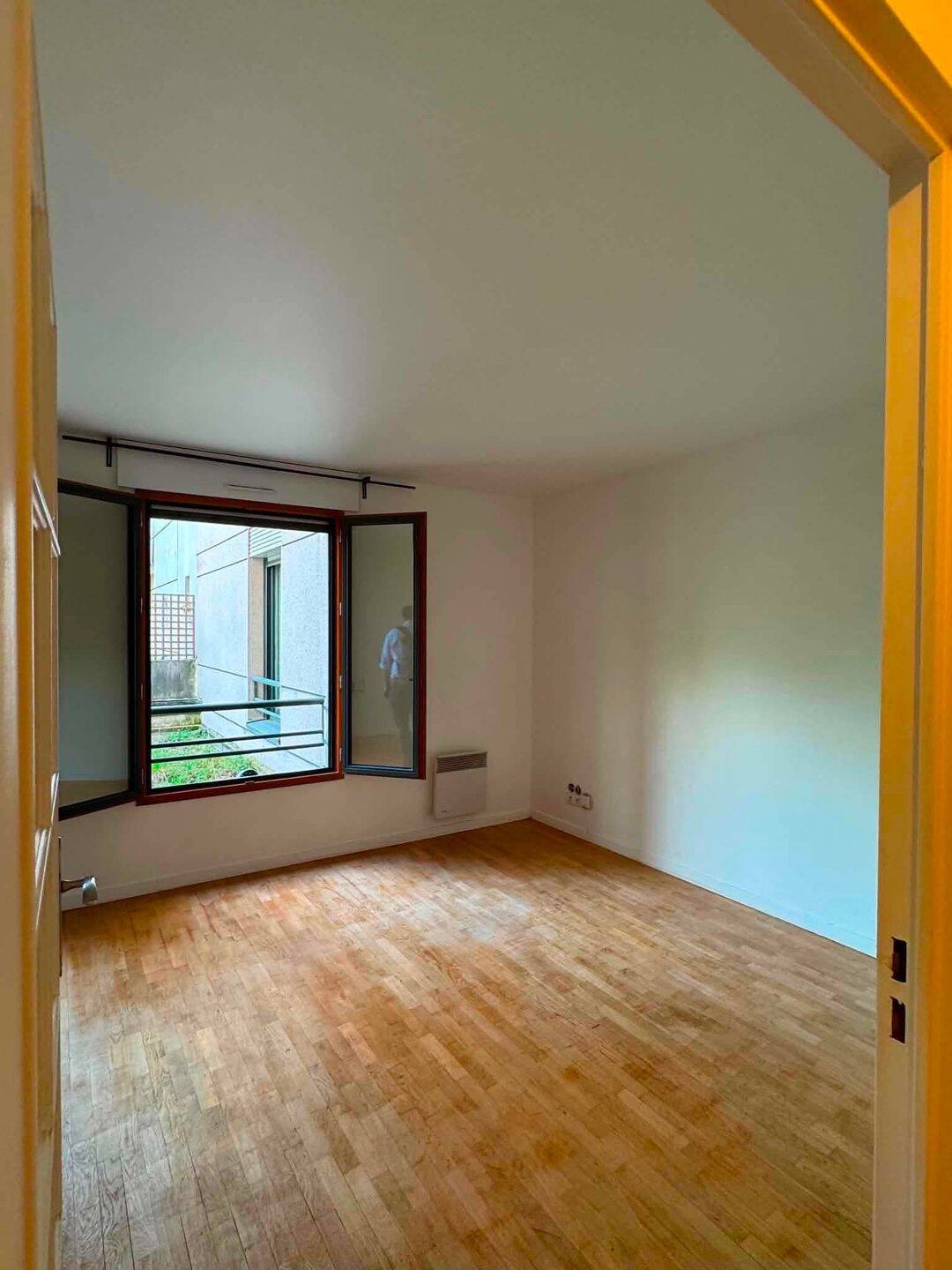 Appartement 2 pièces 32 m² · à Courbevoie · 32 m² · 950 €