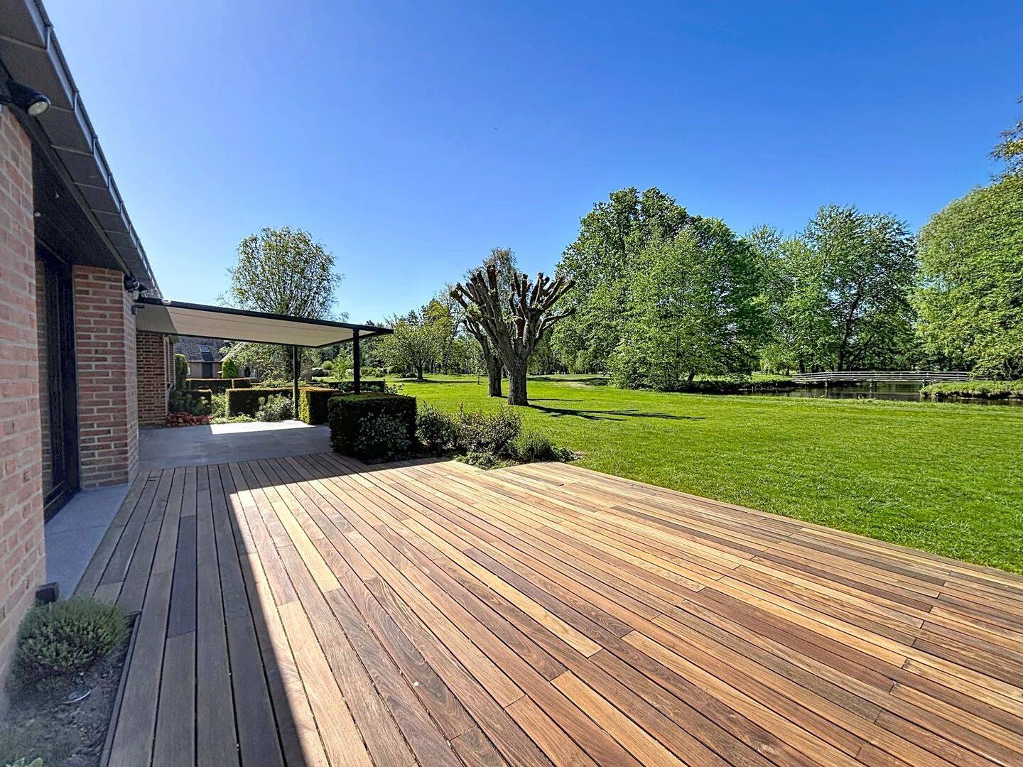 Maison 8 pièces 248 m² · à Bondues · 248,4 m² · 5 100 €
