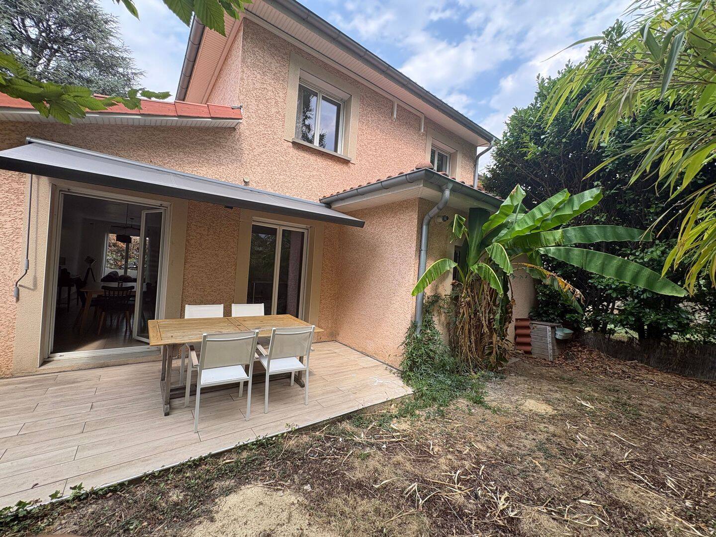 Maison 4 pièces 113 m² · à Bron · 113,3 m² · 1 700 €/mois