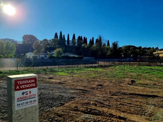Terrain constructible à vendre 86 000 € 278 m² de terrain Maraussan 34370