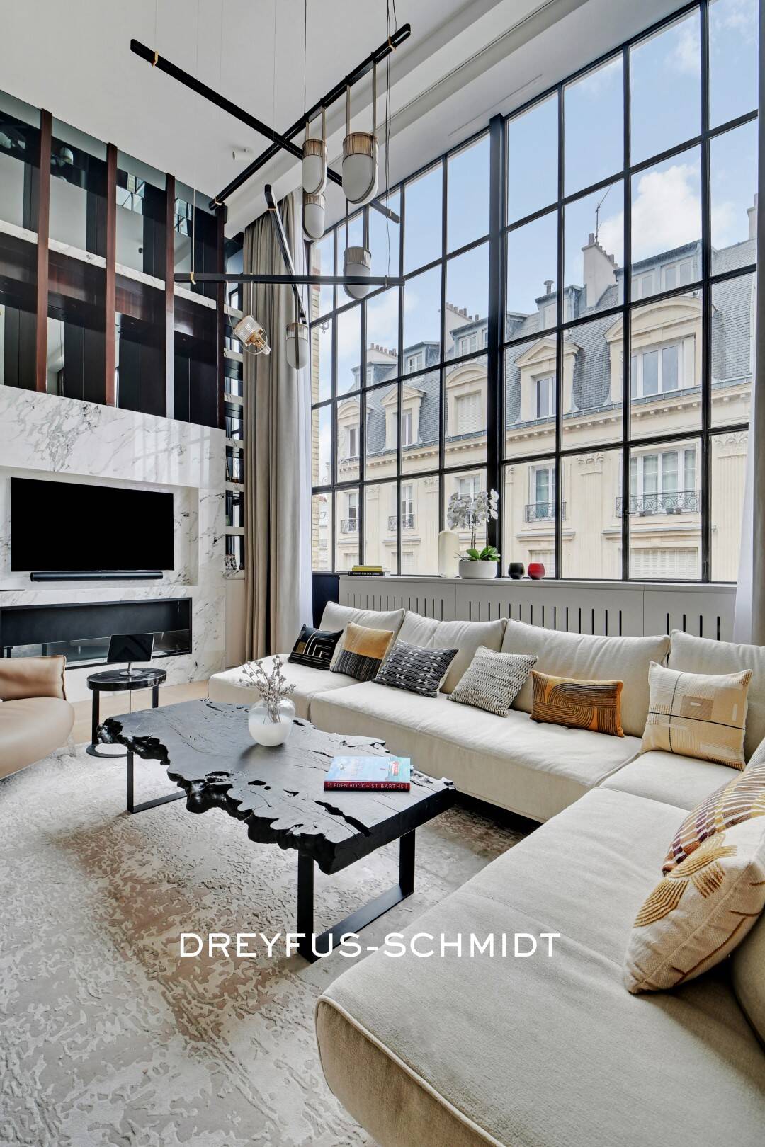 Appartement 4 pièces 170 m² · à Paris 8ème Arrondissement · 170 m² · 14 000 €/mois