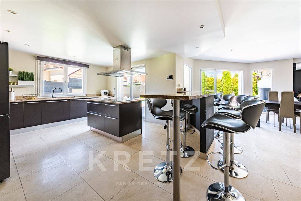 RARE SUR SECTEUR PRISE - CONTEMPORAINE FAMILIALE AVEC PISCINE - — 8