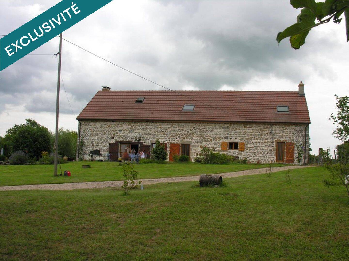 Maison 10 pièces 230 m² · à Tintry · 230 m² · 280 000 €