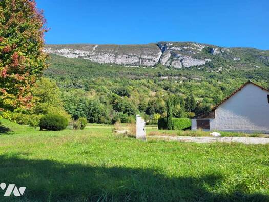 Terrain constructible à vendre 97 570 € 887 m² de terrain Serrières-en-Chautagne 73310