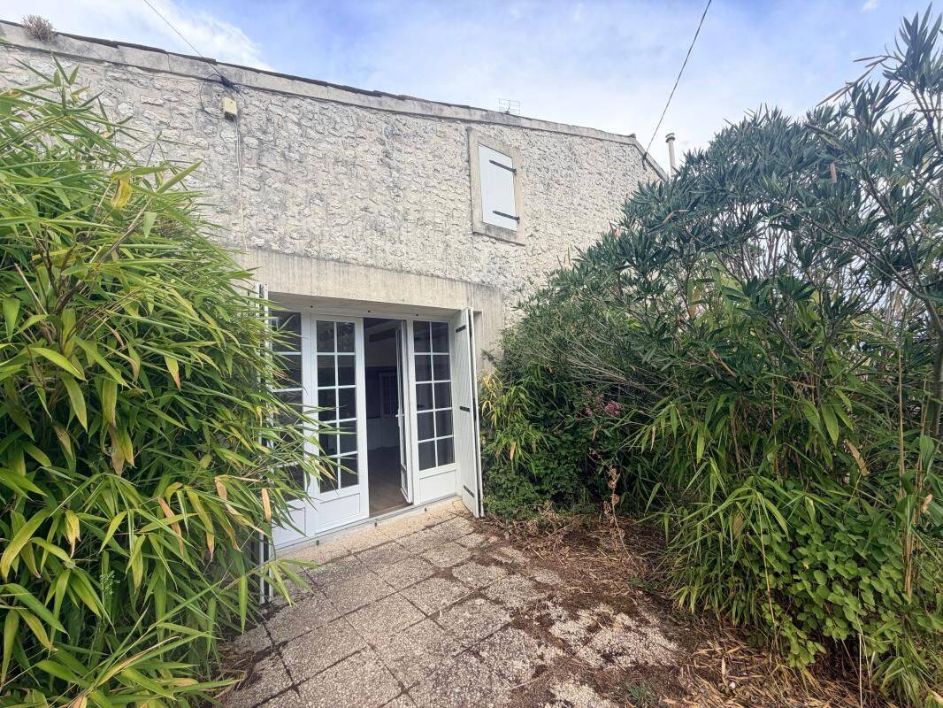 Maison 3 pièces 149 m² · à Sainte-Gemme · 149 m² · 165 000 €