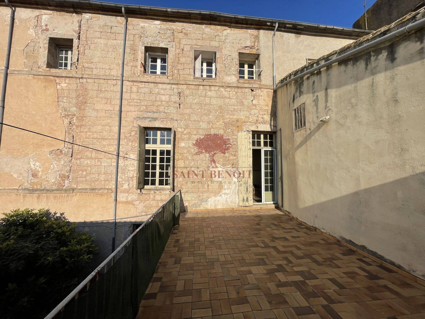 Appartement 3 pièces 102 m² · à Canet · 101,5 m² · 132 000 €