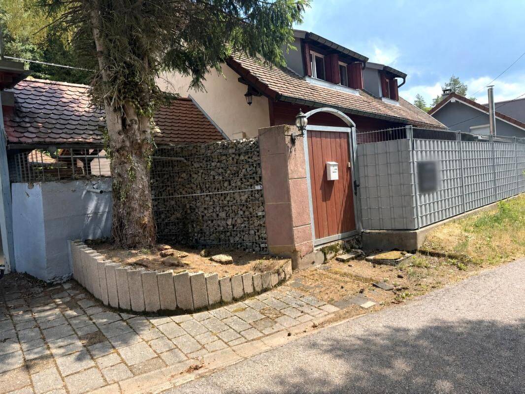 Maison 4 pièces 201 m² · à Provenchères-Et-Colroy · 201 m² · 246 000 €