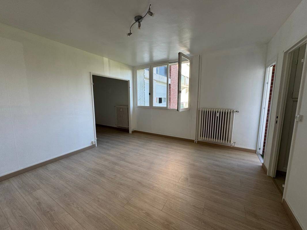 Appartement 4 pièces 74 m² · à Amiens · 74 m² · 113 400 €