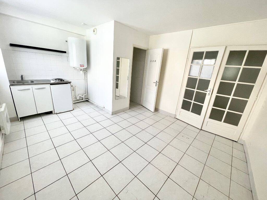 Appartement 2 pièces 30 m² · à Puteaux · 29,6 m² · 760 €/mois